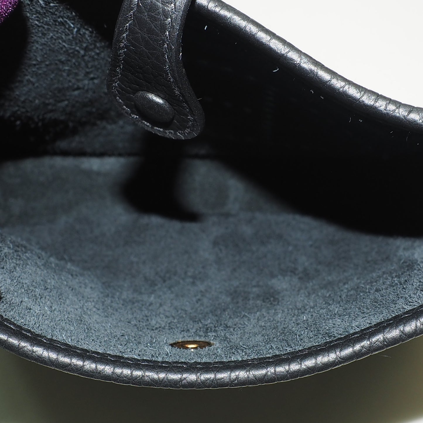 Evelyne 16 Mini Black Gold
