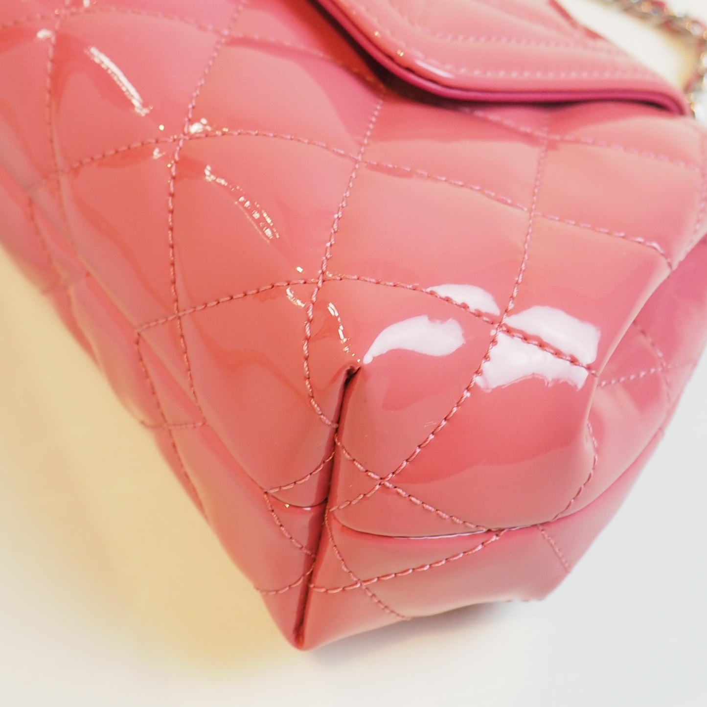 Flap Patent Leather Chain Bag Pink