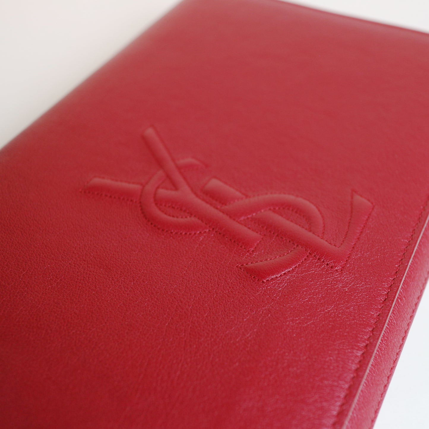Clutch Red