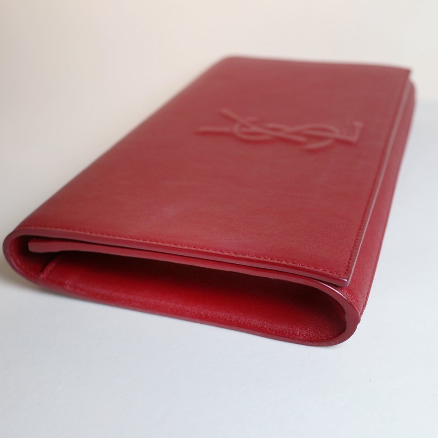 Clutch Red