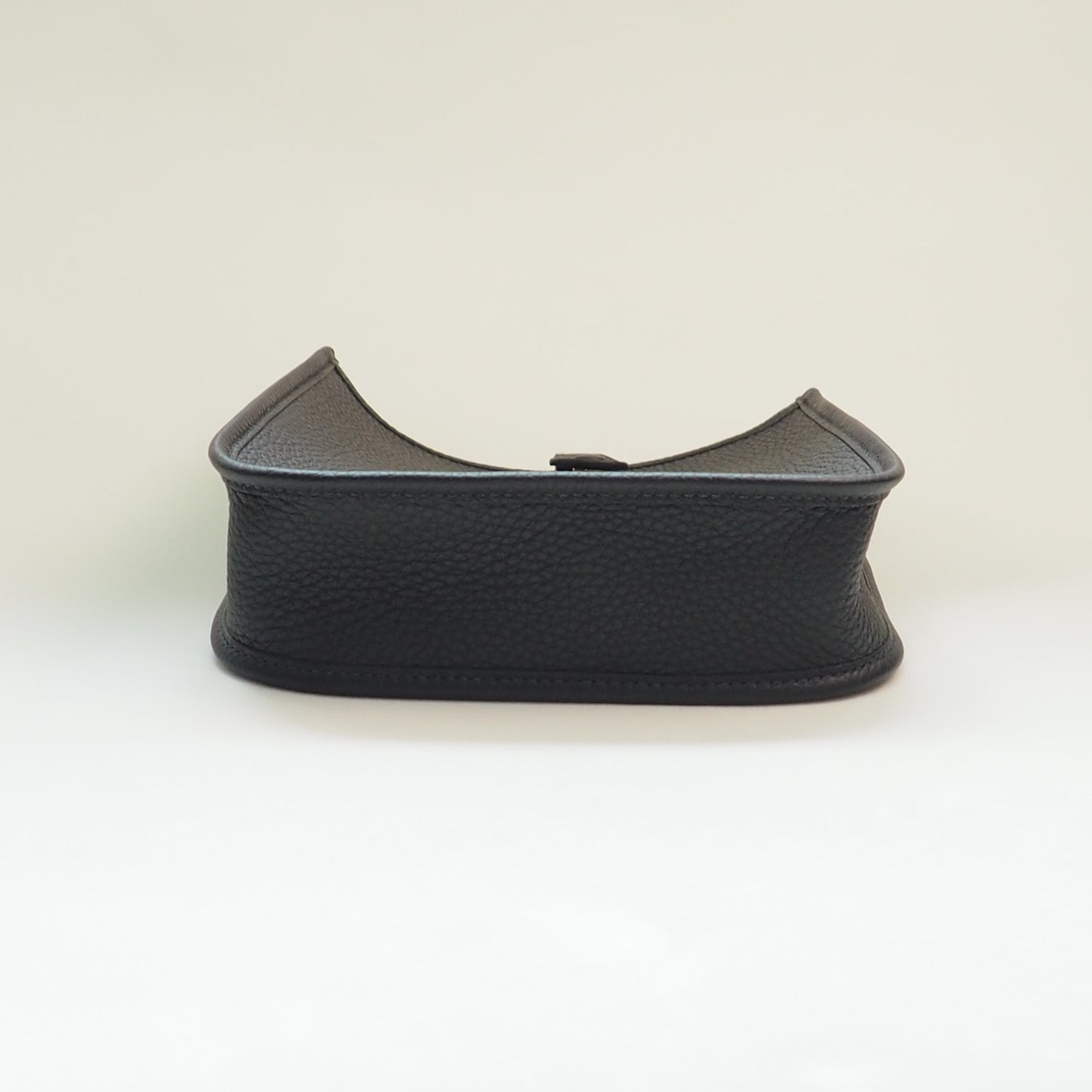 Evelyne 16 Mini Black Gold