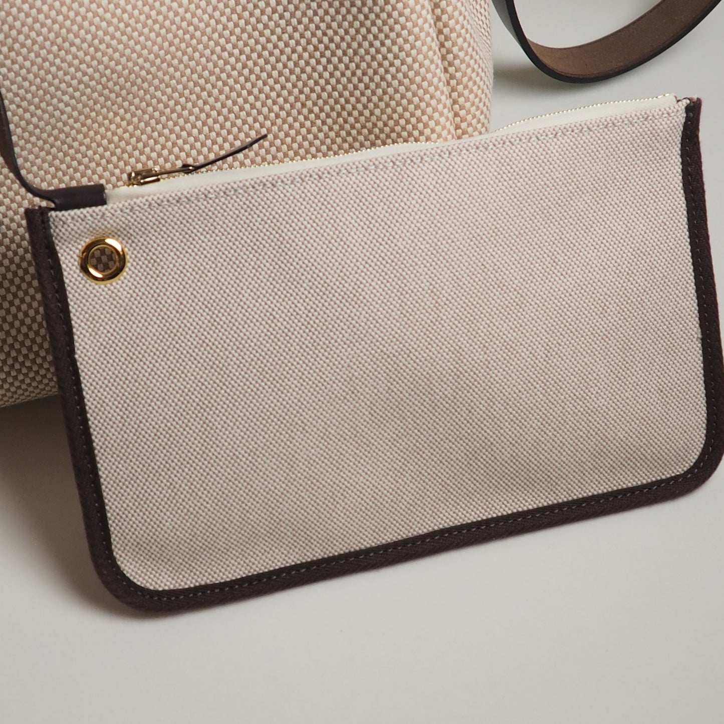 Herbag 31 Ecru & Beige Brown Gold