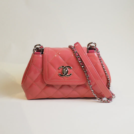 Flap Patent Leather Chain Bag Pink